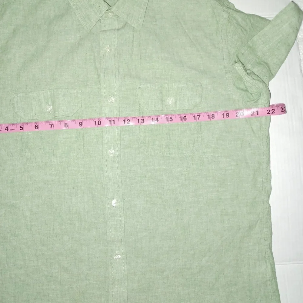BANANA REPUBLIC MEN'S SHORT SLEEVE BUTTON DOWN SHIRT